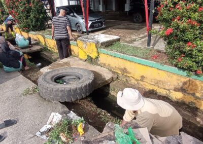 Jum’at Bersih Pasar Sentral Malili Desa Baruga